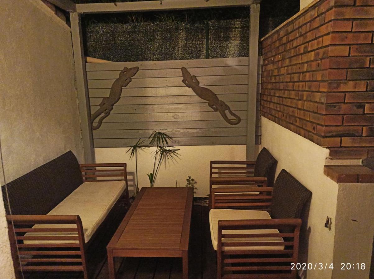 Secret Garden - Chez Gilles Et Tra - Maison D Hote -T2 Super Mignon, Neuf Et Independant , Dans Cadre Agreable Et Zen Valergues ภายนอก รูปภาพ