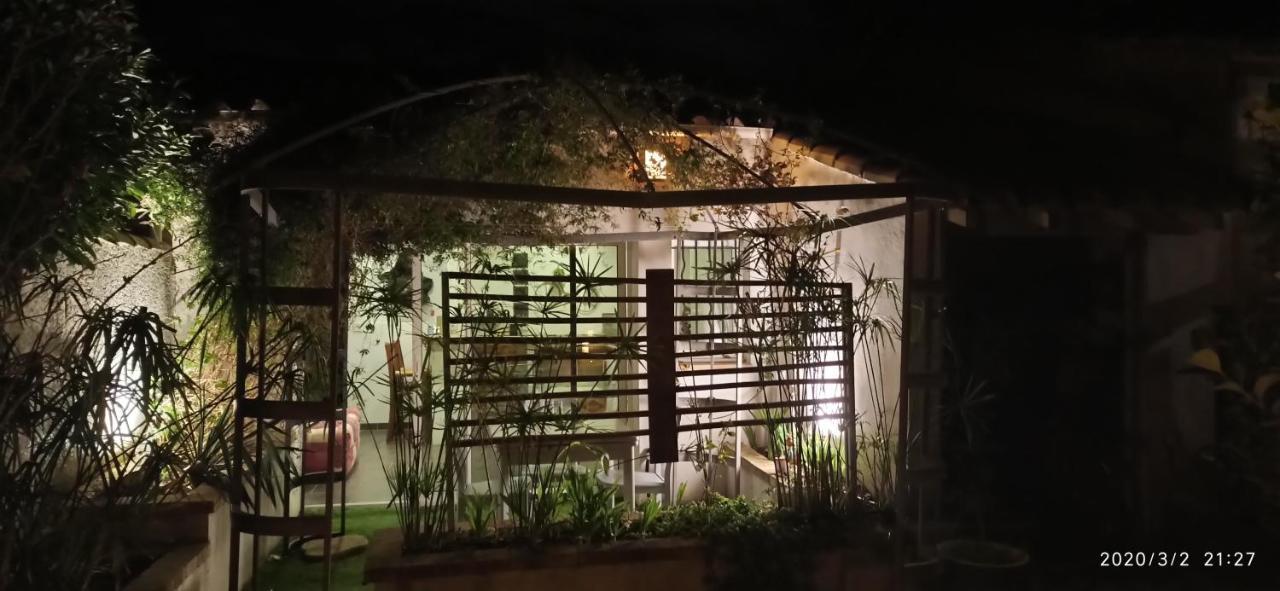 Secret Garden - Chez Gilles Et Tra - Maison D Hote -T2 Super Mignon, Neuf Et Independant , Dans Cadre Agreable Et Zen Valergues ภายนอก รูปภาพ
